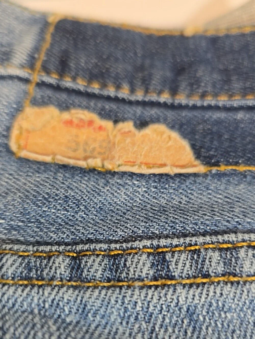 Levis straight leg